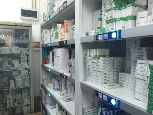 去医院药房上班需要什么条件要求?医院药房和药店上班哪个好些?