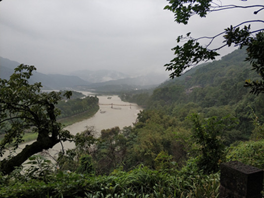 从成都去都江堰景区怎么走最近?给你最真实都江堰旅游攻略!